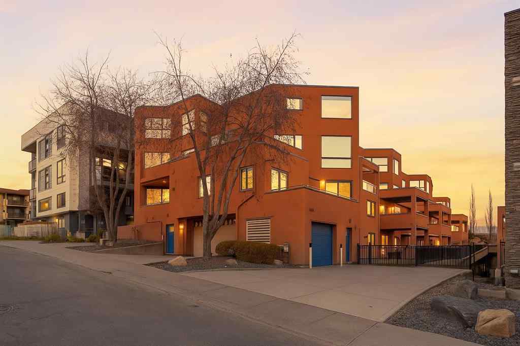 MLS® A2267641 - Unit #403 718 5 Street NE in Renfrew Calgary, Residential