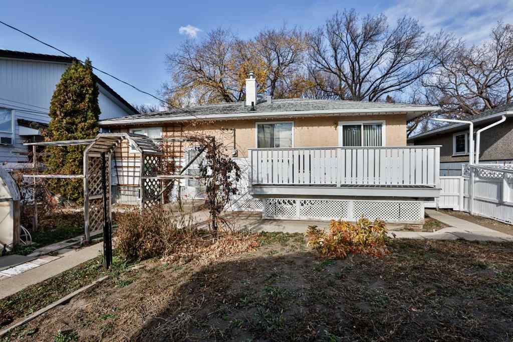 MLS® A2267643 - 2010 10th Avenue S in Victoria Park Lethbridge, Residential