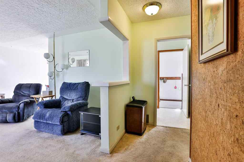 MLS® A2267643 - 2010 10th Avenue S in Victoria Park Lethbridge, Residential