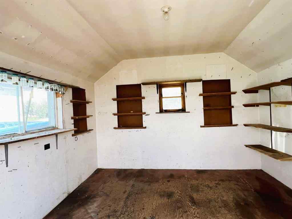 MLS® A2267644 - 409 Illingworth Avenue  in NONE Suffield, Residential