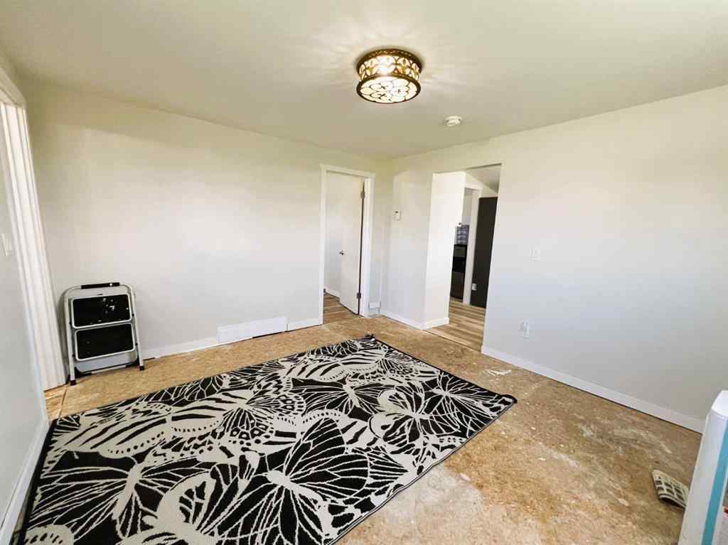 MLS® A2267644 - 409 Illingworth Avenue  in NONE Suffield, Residential