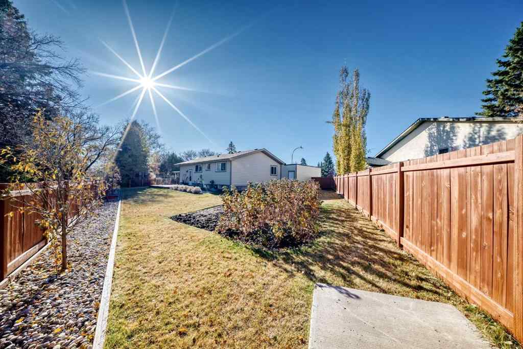 MLS® A2267650 - 9 Maple Place  in Maplewood Strathmore, Residential