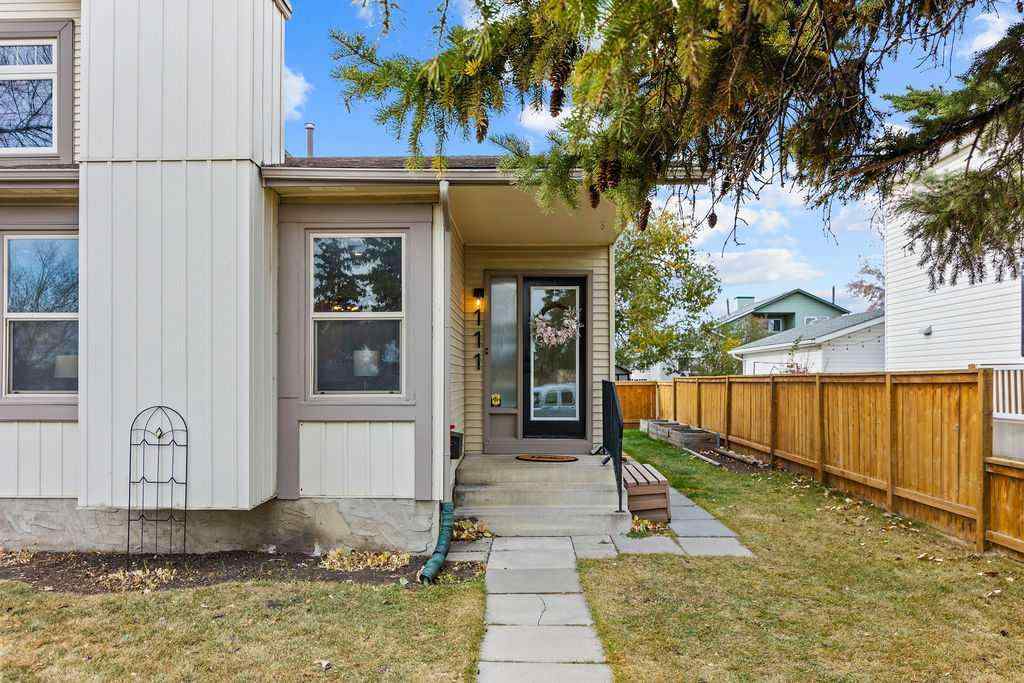 MLS® A2267651 - 111 Deerview Way SE in Deer Ridge Calgary, Residential