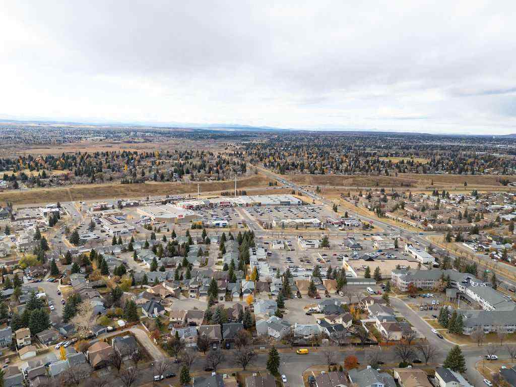 MLS® A2267651 - 111 Deerview Way SE in Deer Ridge Calgary, Residential