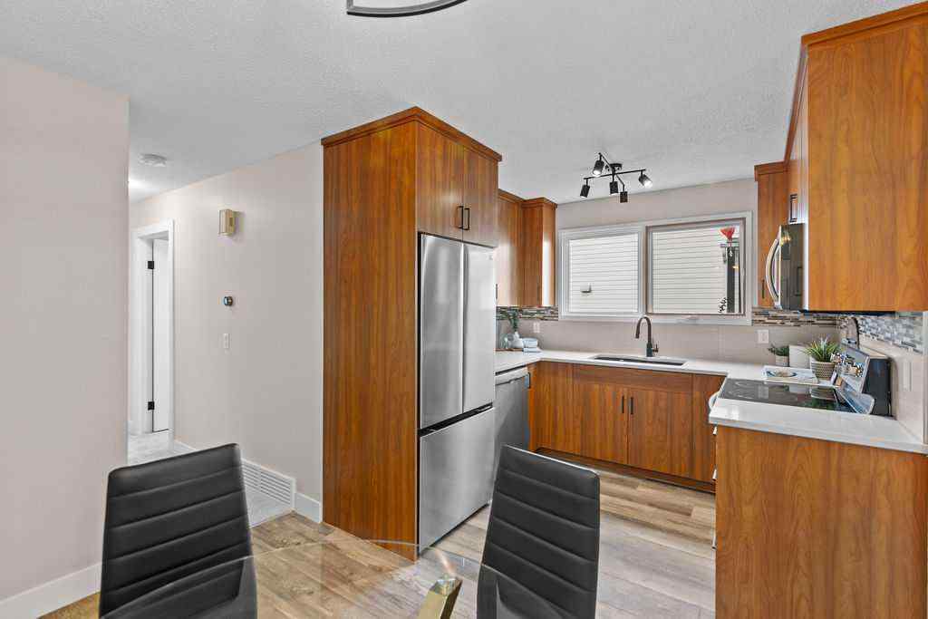 MLS® A2267651 - 111 Deerview Way SE in Deer Ridge Calgary, Residential