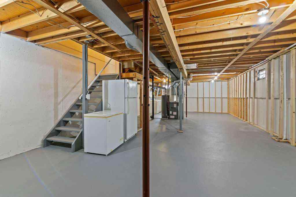 MLS® A2267651 - 111 Deerview Way SE in Deer Ridge Calgary, Residential