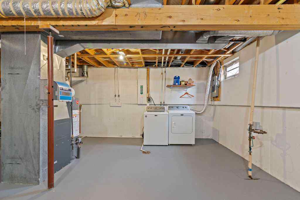 MLS® A2267651 - 111 Deerview Way SE in Deer Ridge Calgary, Residential