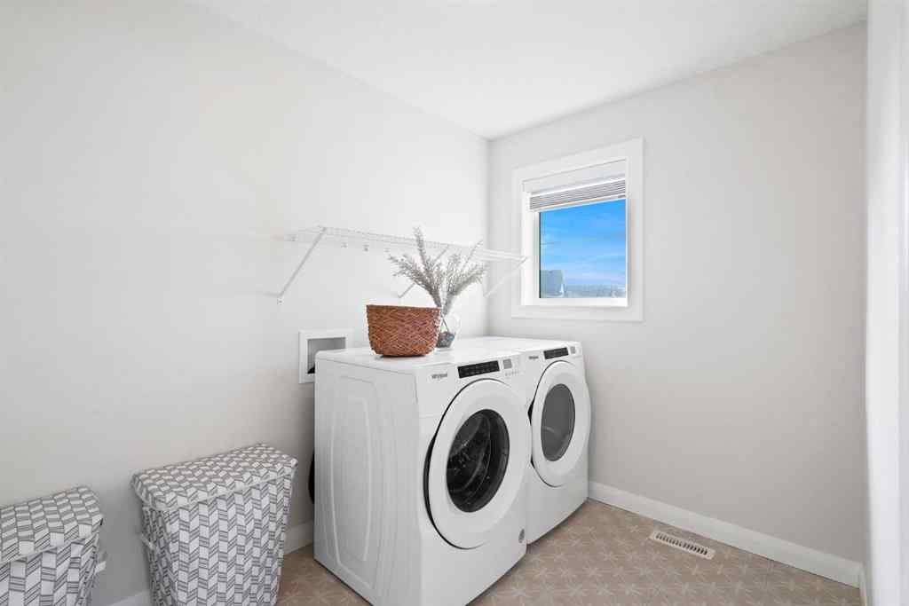 MLS® # A2267653 - 139 Creekstone Way SW in Pine Creek Calgary, Residential Open Houses