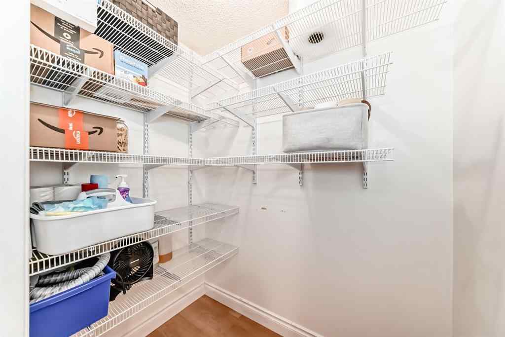 MLS® A2267654 - Unit #310 1735 11 Avenue SW in Sunalta Calgary, Residential