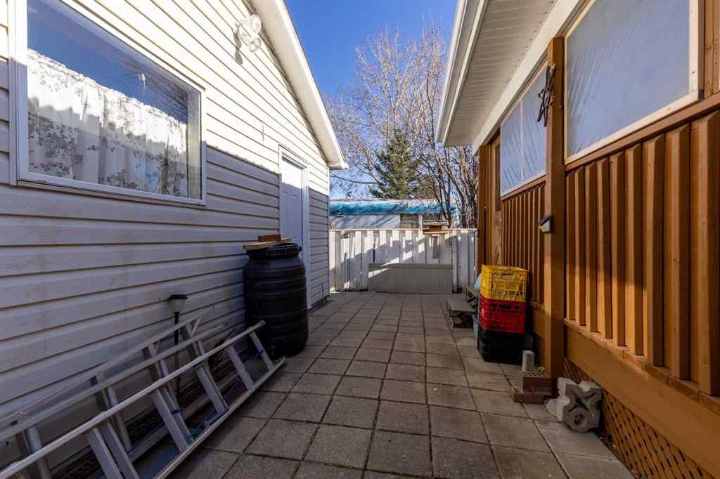 MLS® A2267655 - 130 45 Avenue W in NONE Claresholm, Residential