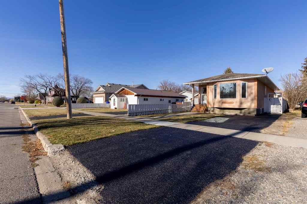 MLS® A2267655 - 130 45 Avenue W in NONE Claresholm, Residential