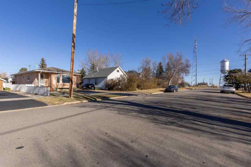 MLS® A2267655 - 130 45 Avenue W in NONE Claresholm, Residential