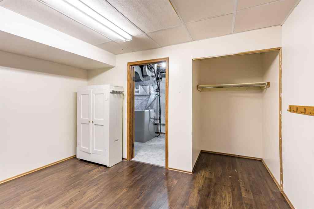 MLS® A2267656 - 8 Ross Glen Green SE in Ross Glen Medicine Hat, Residential