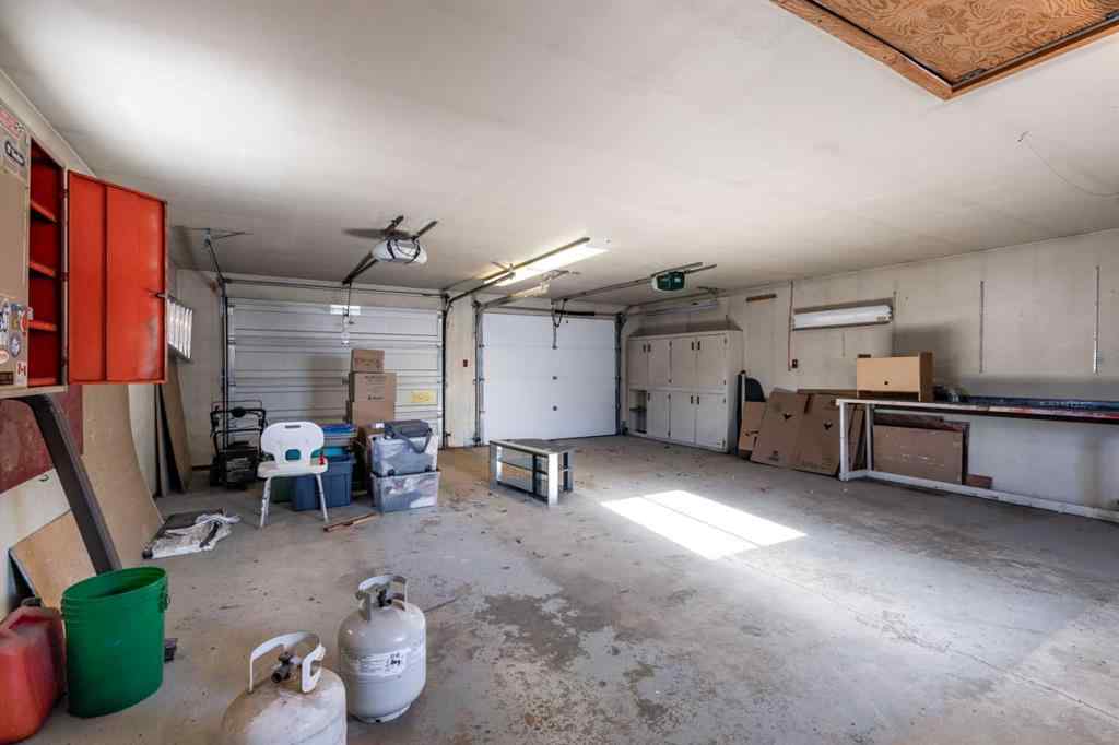 MLS® A2267656 - 8 Ross Glen Green SE in Ross Glen Medicine Hat, Residential