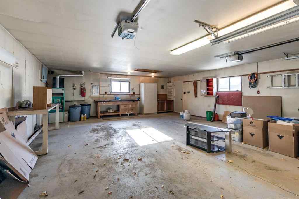 MLS® A2267656 - 8 Ross Glen Green SE in Ross Glen Medicine Hat, Residential