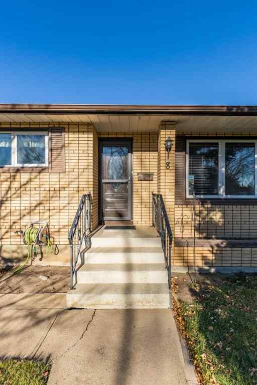 MLS® A2267656 - 8 Ross Glen Green SE in Ross Glen Medicine Hat, Residential