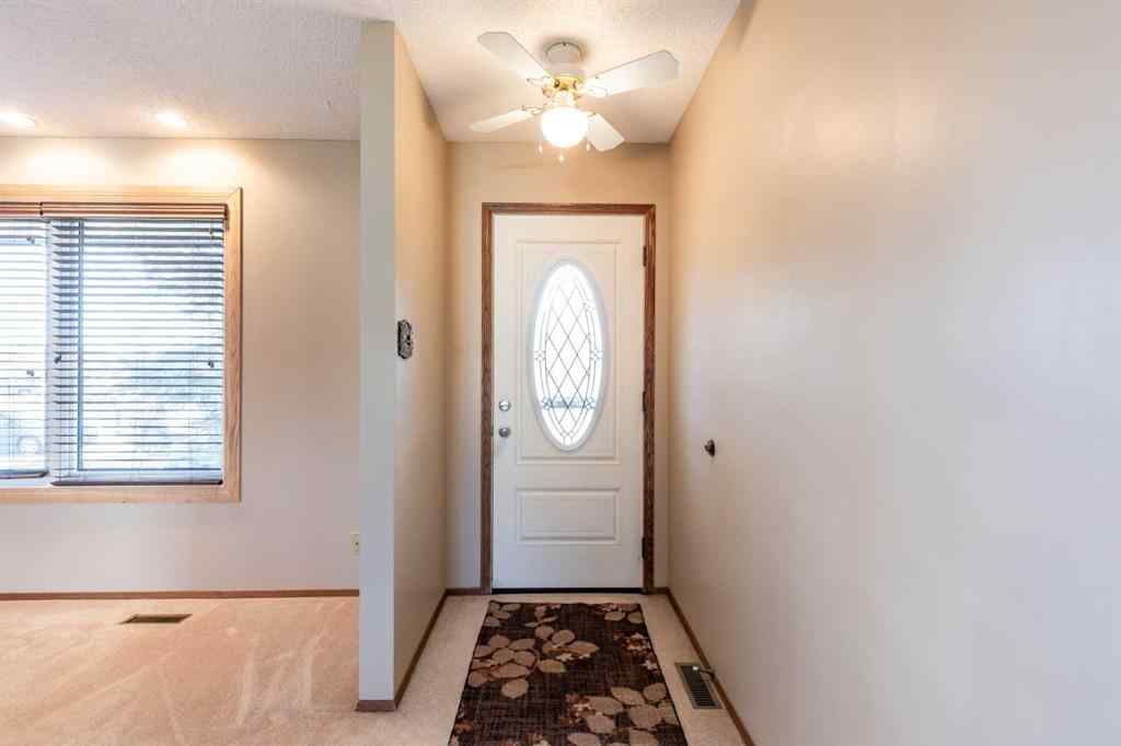 MLS® A2267656 - 8 Ross Glen Green SE in Ross Glen Medicine Hat, Residential