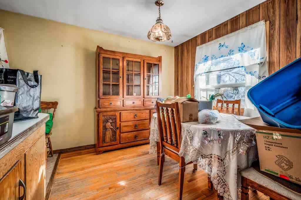 MLS® A2267660 - 3452 37 Street SW in Killarney/Glengarry Calgary, Residential