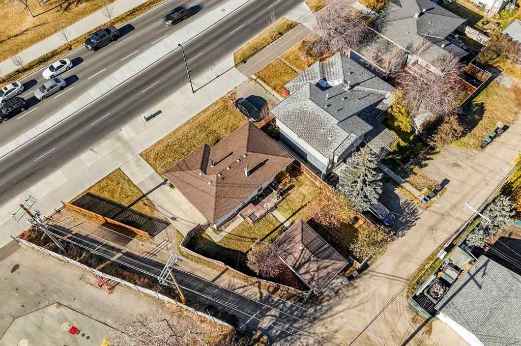 MLS® A2267660 - 3452 37 Street SW in Killarney/Glengarry Calgary, Residential