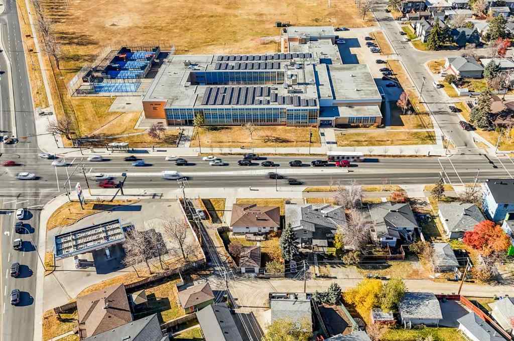 MLS® A2267660 - 3452 37 Street SW in Killarney/Glengarry Calgary, Residential