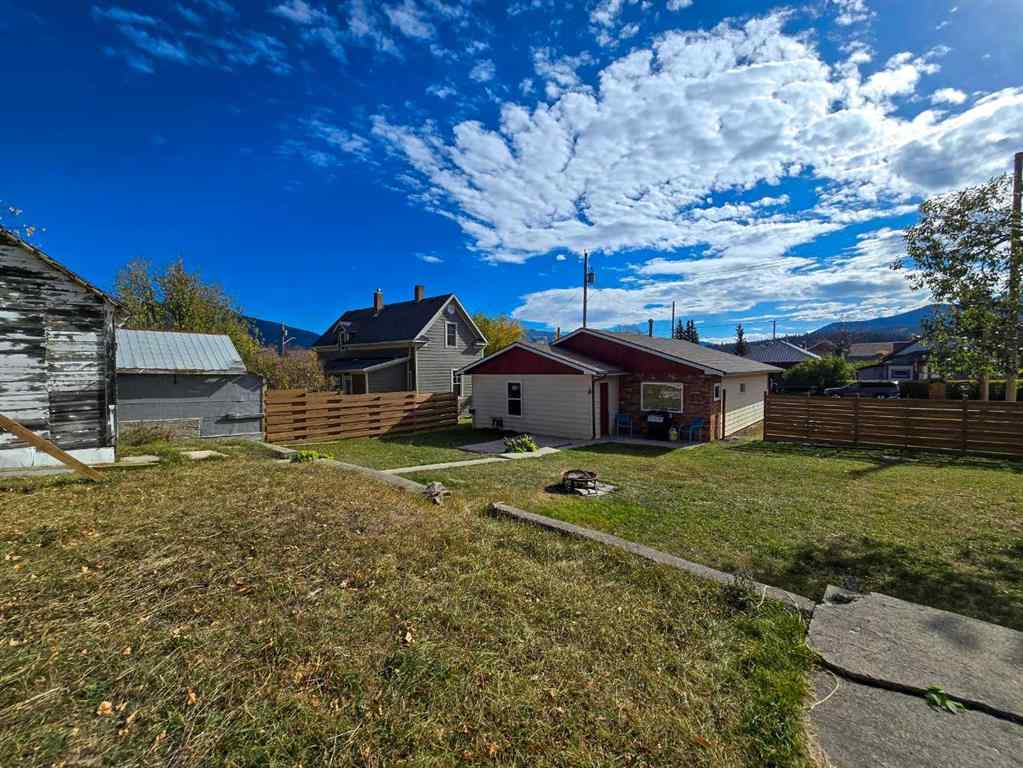 MLS® A2267662 - 7709 & 7707 23 Avenue  in NONE Coleman, Residential