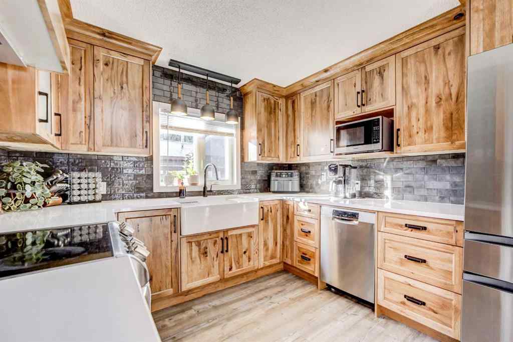 MLS® A2267663 - 22901 10 Avenue  in NONE Hillcrest, Residential