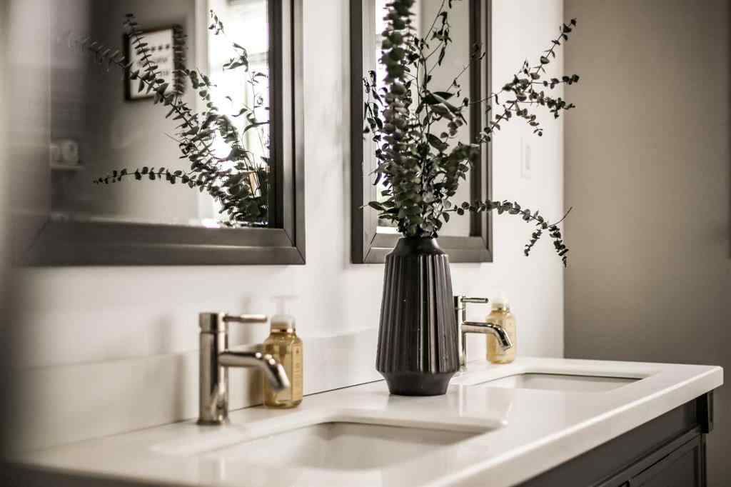 MLS® A2267663 - 22901 10 Avenue  in NONE Hillcrest, Residential