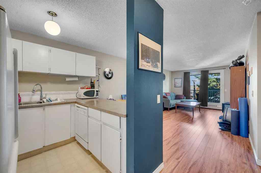 MLS® A2267664 - Unit #307 110 20 Avenue NE in Tuxedo Park Calgary, Residential