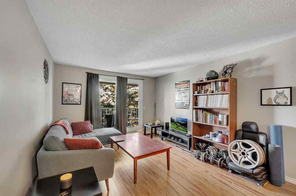 MLS® A2267664 - Unit #307 110 20 Avenue NE in Tuxedo Park Calgary, Residential
