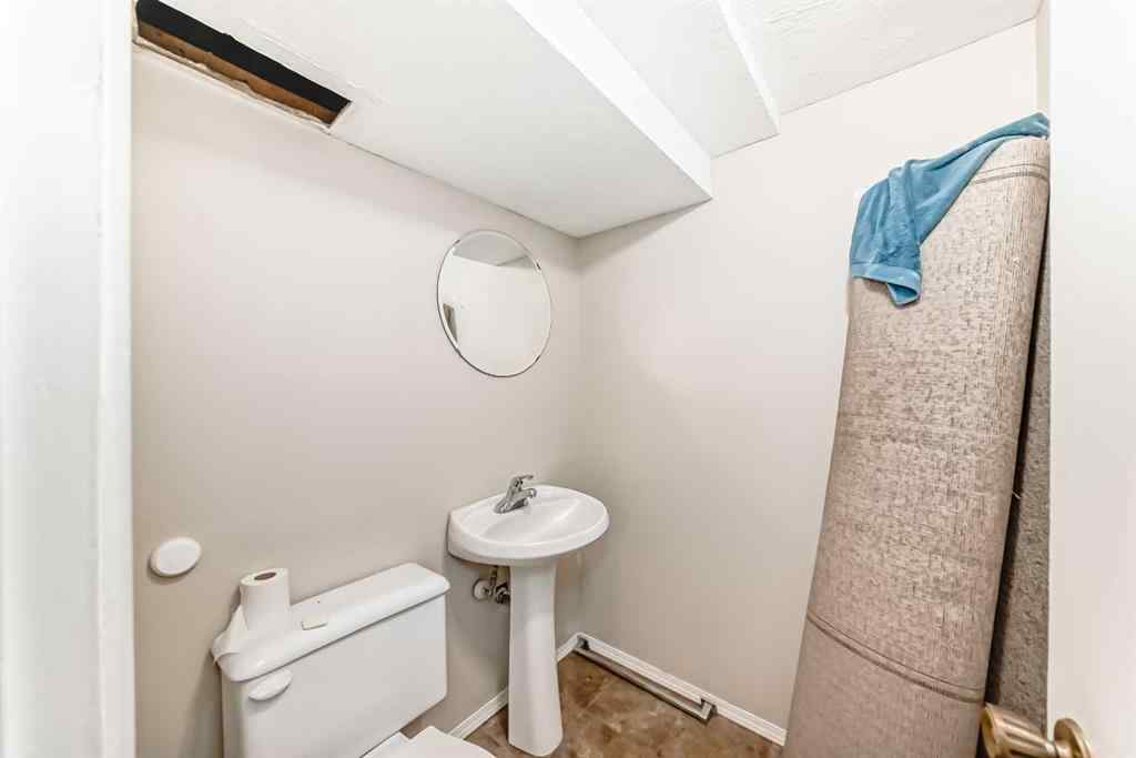 MLS® A2267667 - 8015 4A Street SW in Kingsland Calgary, Residential