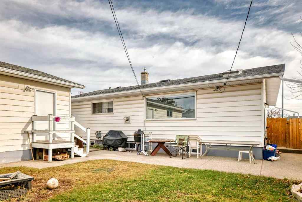 MLS® A2267667 - 8015 4A Street SW in Kingsland Calgary, Residential