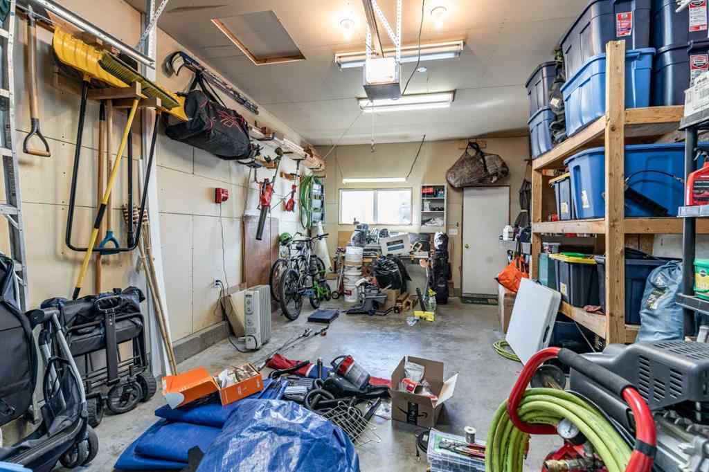 MLS® A2267668 - 2195 Hull Way NE in Northeast Crescent Heights Medicine Hat, Residential