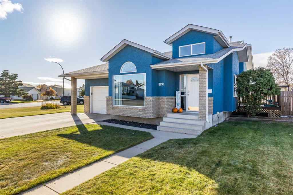 MLS® A2267668 - 2195 Hull Way NE in Northeast Crescent Heights Medicine Hat, Residential