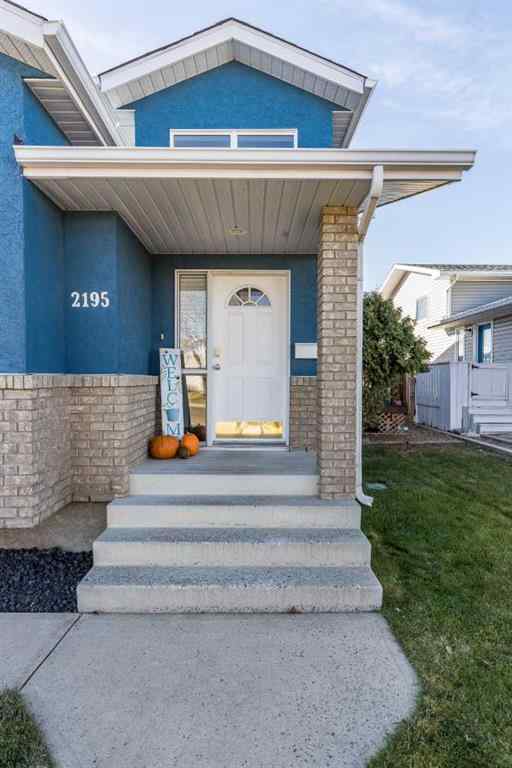 MLS® A2267668 - 2195 Hull Way NE in Northeast Crescent Heights Medicine Hat, Residential