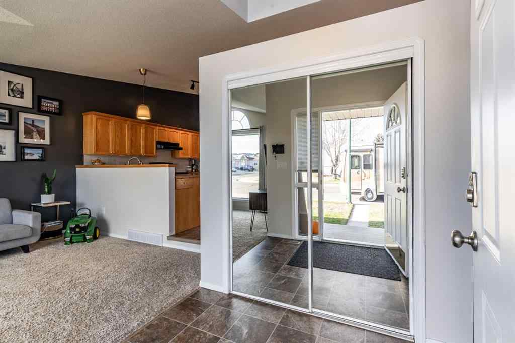 MLS® A2267668 - 2195 Hull Way NE in Northeast Crescent Heights Medicine Hat, Residential