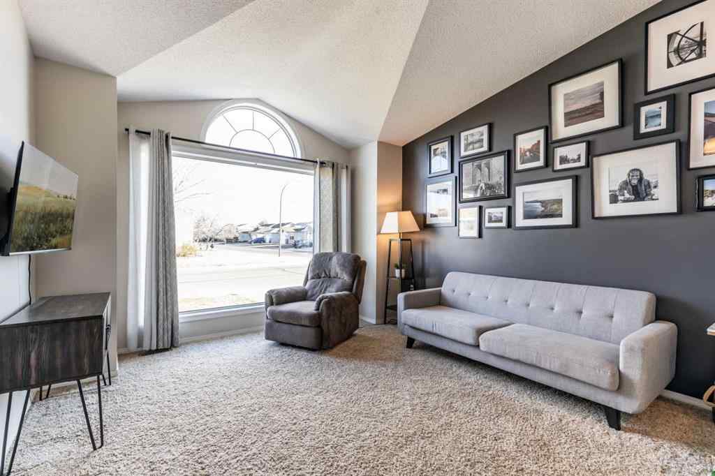 MLS® A2267668 - 2195 Hull Way NE in Northeast Crescent Heights Medicine Hat, Residential