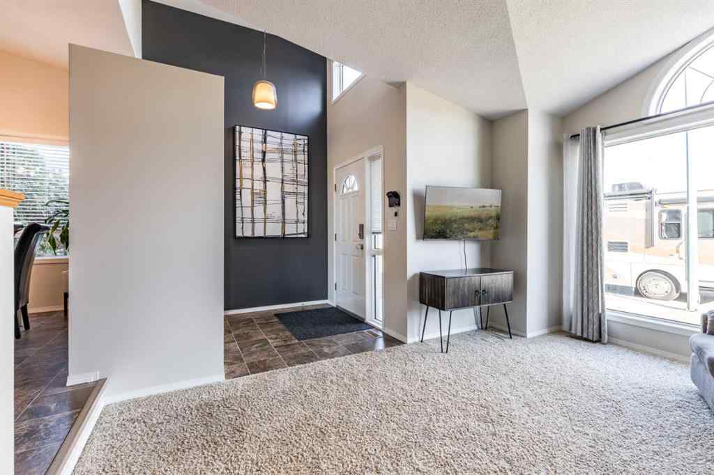 MLS® A2267668 - 2195 Hull Way NE in Northeast Crescent Heights Medicine Hat, Residential