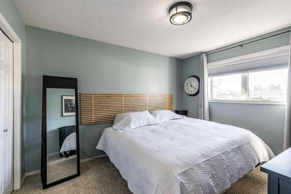 MLS® A2267668 - 2195 Hull Way NE in Northeast Crescent Heights Medicine Hat, Residential