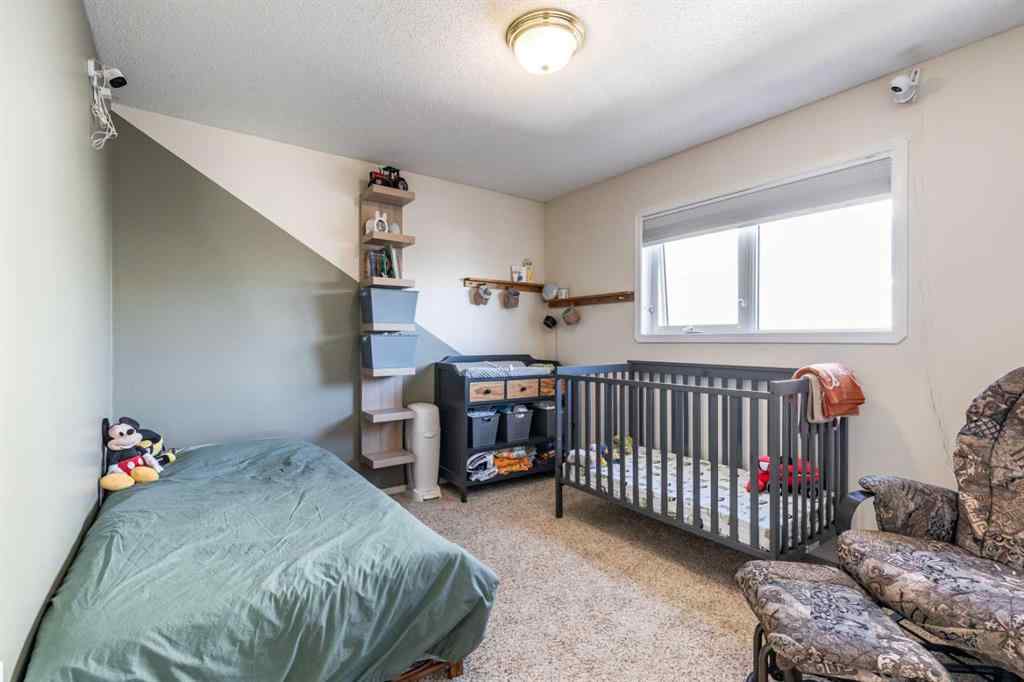 MLS® A2267668 - 2195 Hull Way NE in Northeast Crescent Heights Medicine Hat, Residential