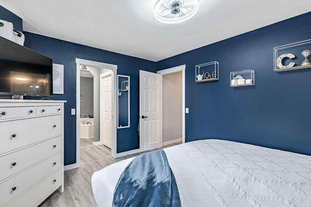 MLS® A2267669 - 60 Cimarron Meadows Road  in Cimarron Meadows Okotoks, Residential