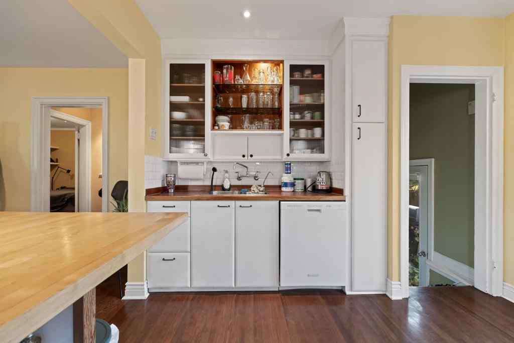 MLS® A2267675 - 315 12 Avenue NW in Crescent Heights Calgary, Residential