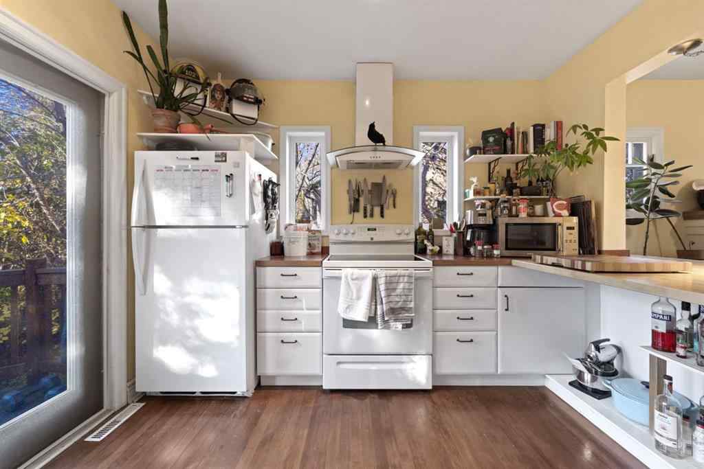 MLS® A2267675 - 315 12 Avenue NW in Crescent Heights Calgary, Residential