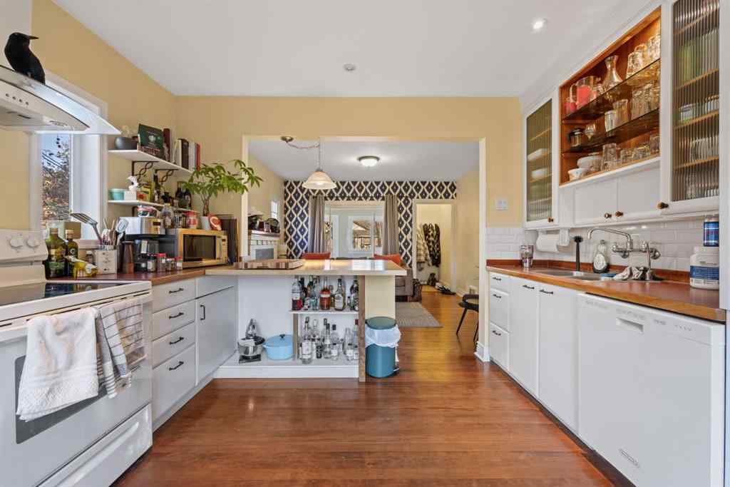 MLS® A2267675 - 315 12 Avenue NW in Crescent Heights Calgary, Residential