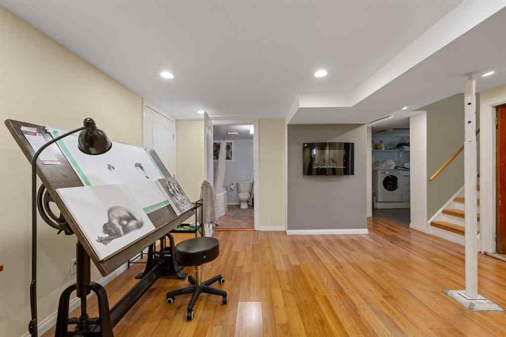 MLS® A2267675 - 315 12 Avenue NW in Crescent Heights Calgary, Residential