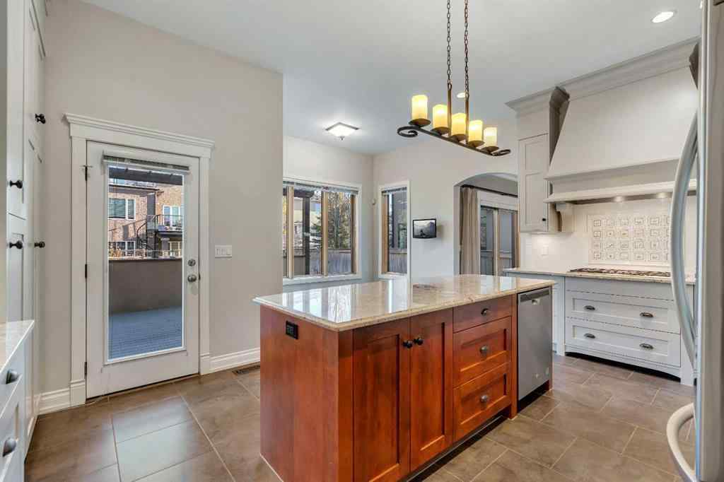 MLS® A2267680 - 5512 Baroc Road NW in Dalhousie Calgary, Residential