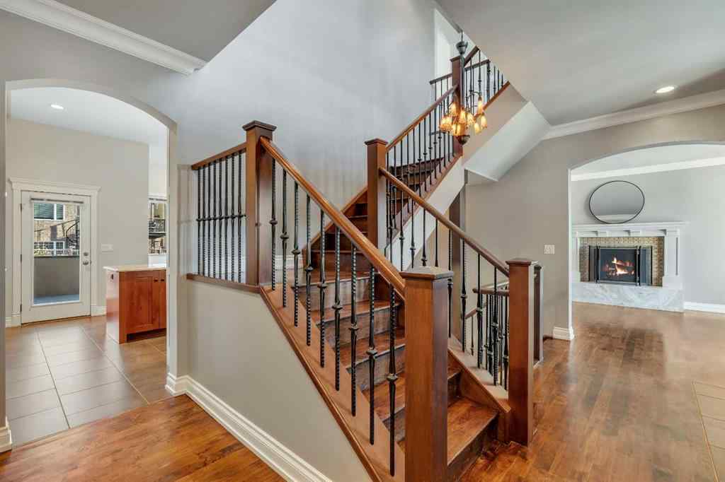 MLS® A2267680 - 5512 Baroc Road NW in Dalhousie Calgary, Residential