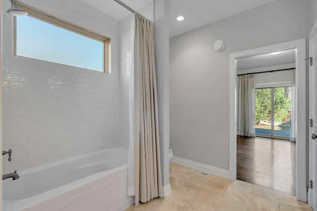 MLS® A2267680 - 5512 Baroc Road NW in Dalhousie Calgary, Residential