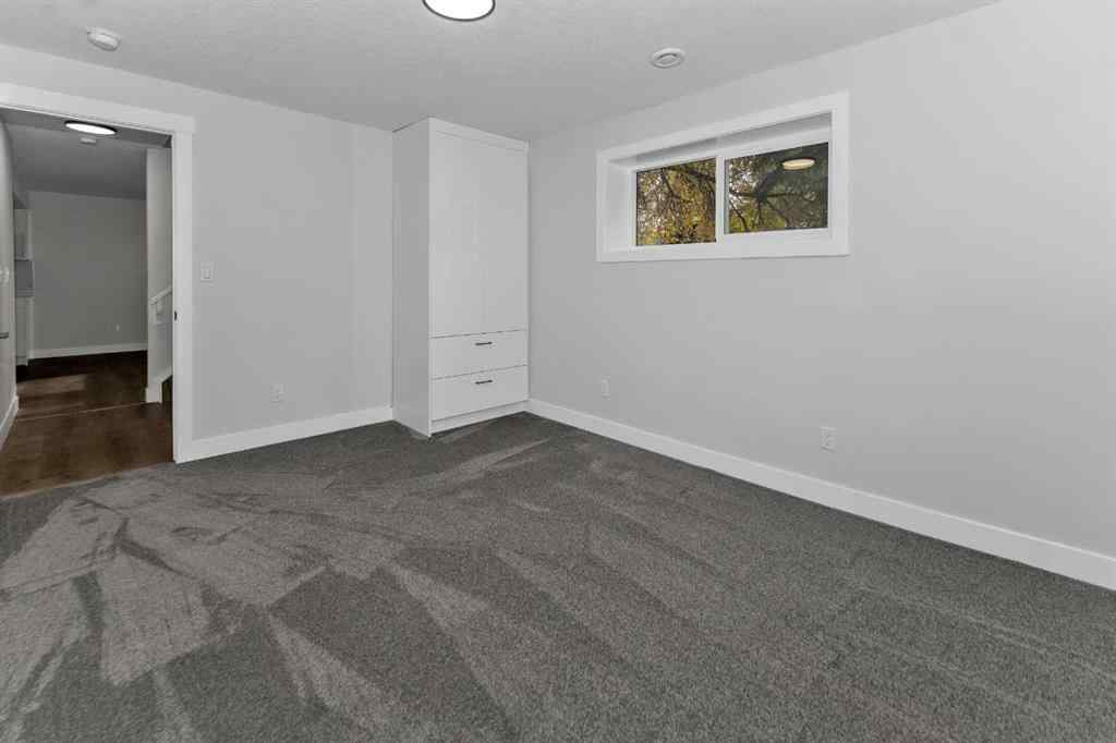 MLS® A2267681 - 915 Pinecliff Drive NE in Pineridge Calgary, Residential