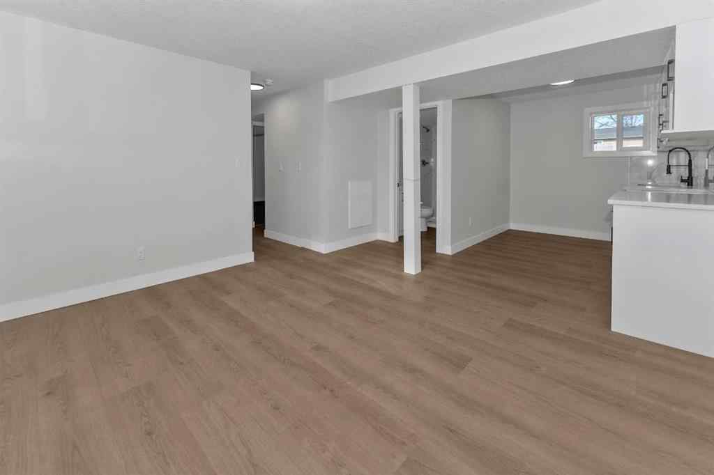 MLS® A2267681 - 915 Pinecliff Drive NE in Pineridge Calgary, Residential