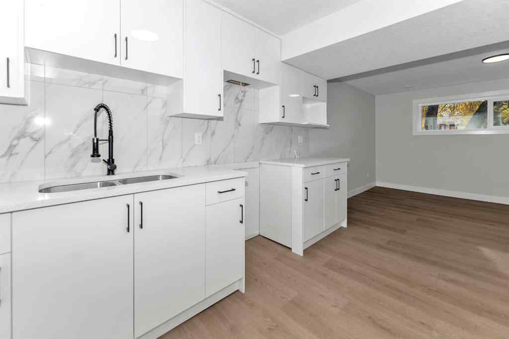 MLS® A2267681 - 915 Pinecliff Drive NE in Pineridge Calgary, Residential